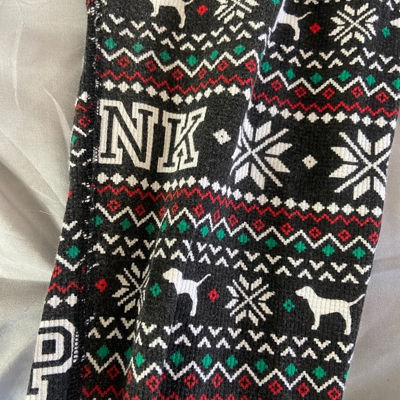 VS PINK CHRISTMAS ONESIE - MEDIUM - Picture 2 of 6